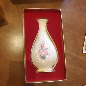 Lenox Flowers of Love Vase